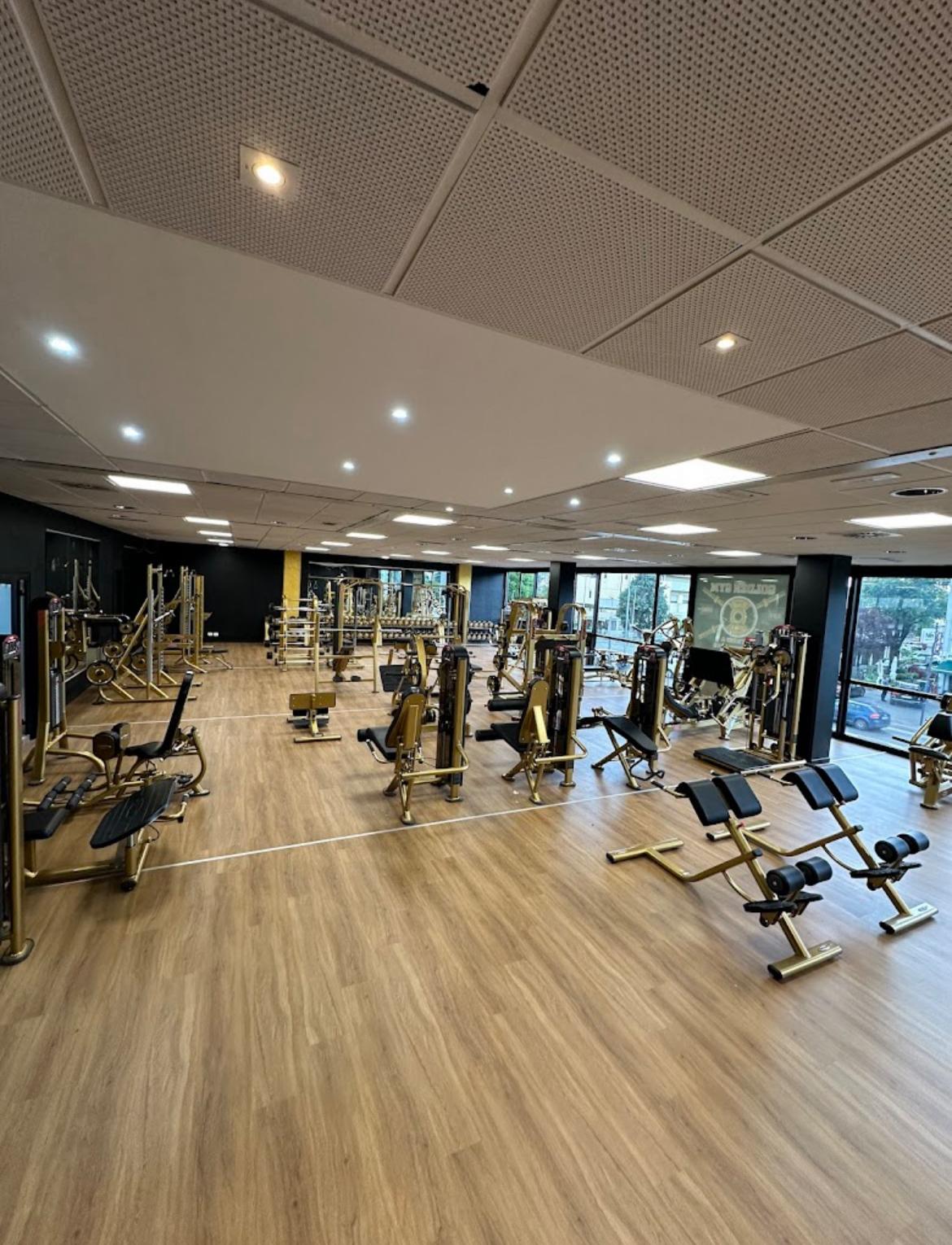 Golden Gym interni
